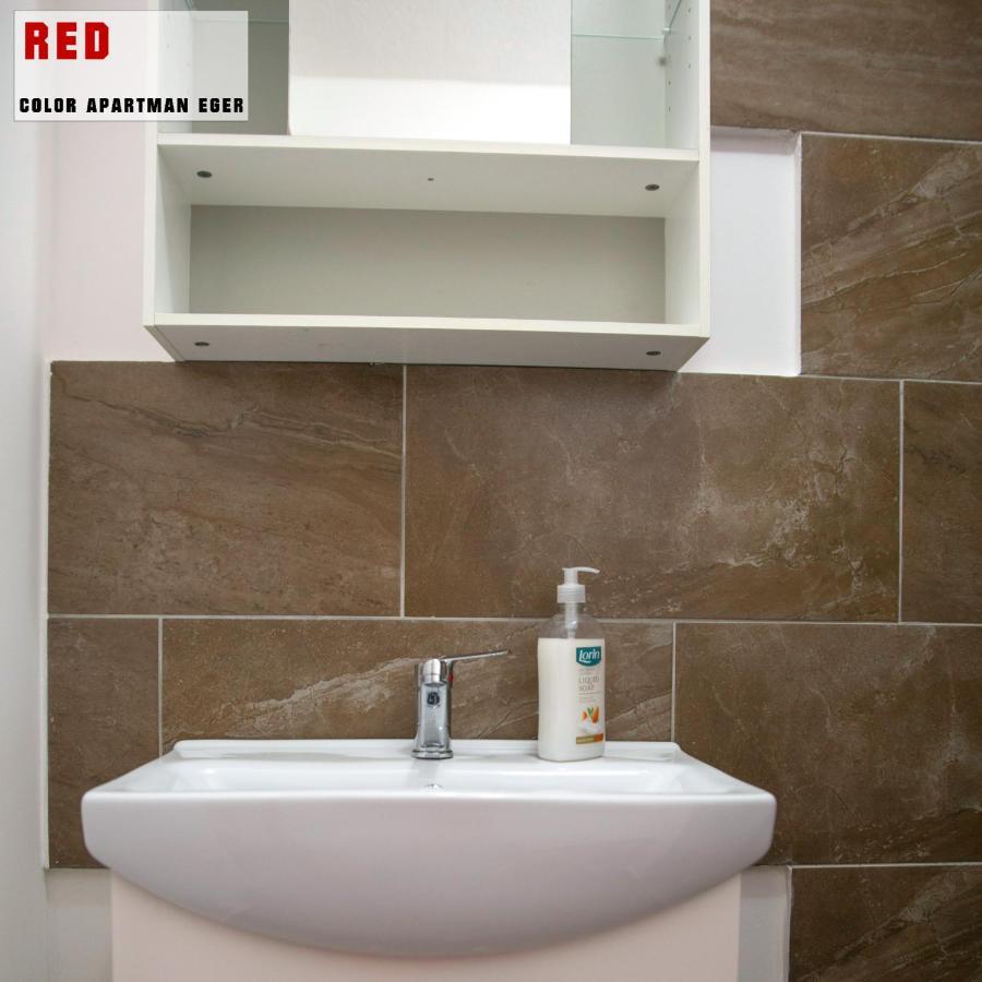 Color Apartmanok Eger Luaran gambar