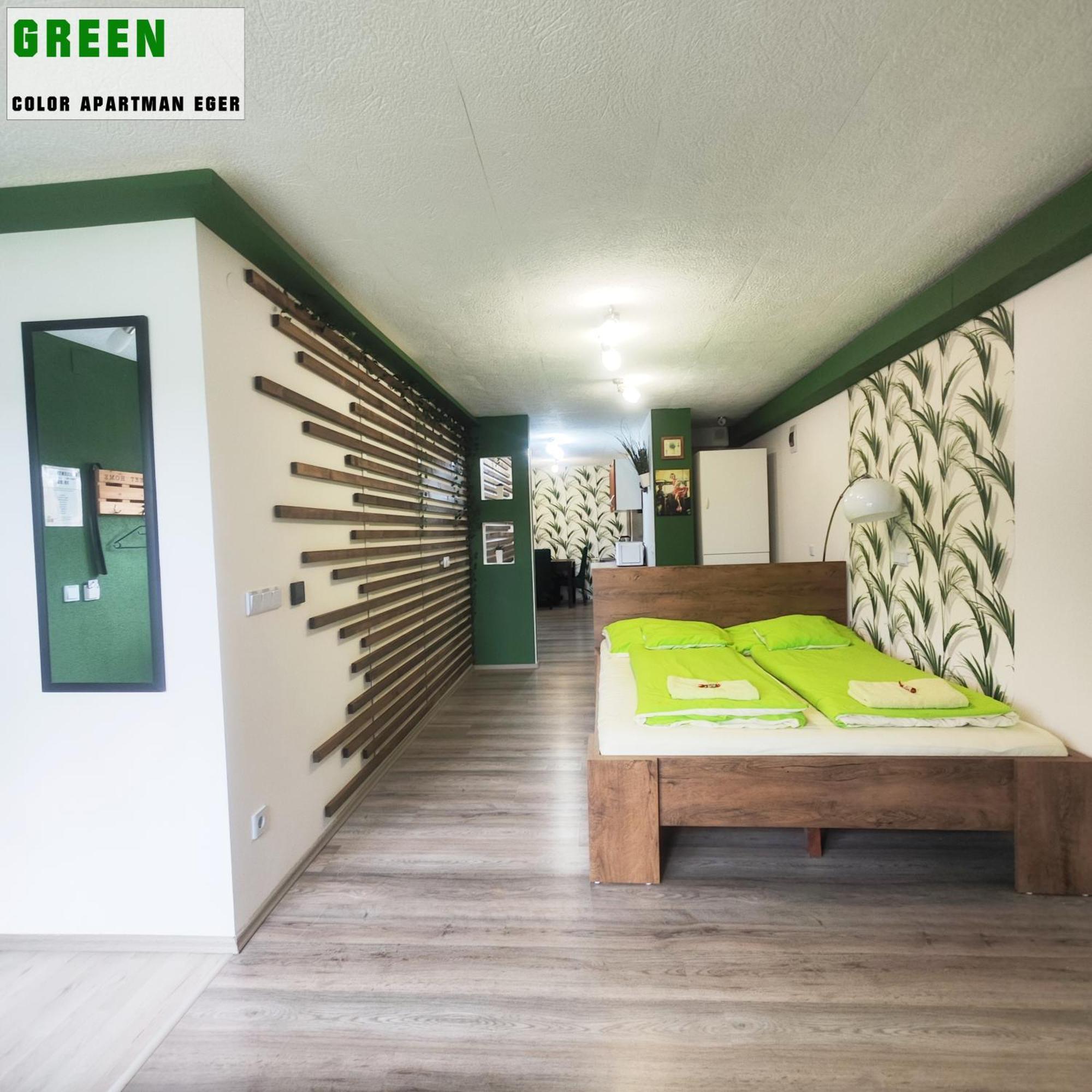 Color Apartmanok Eger Luaran gambar