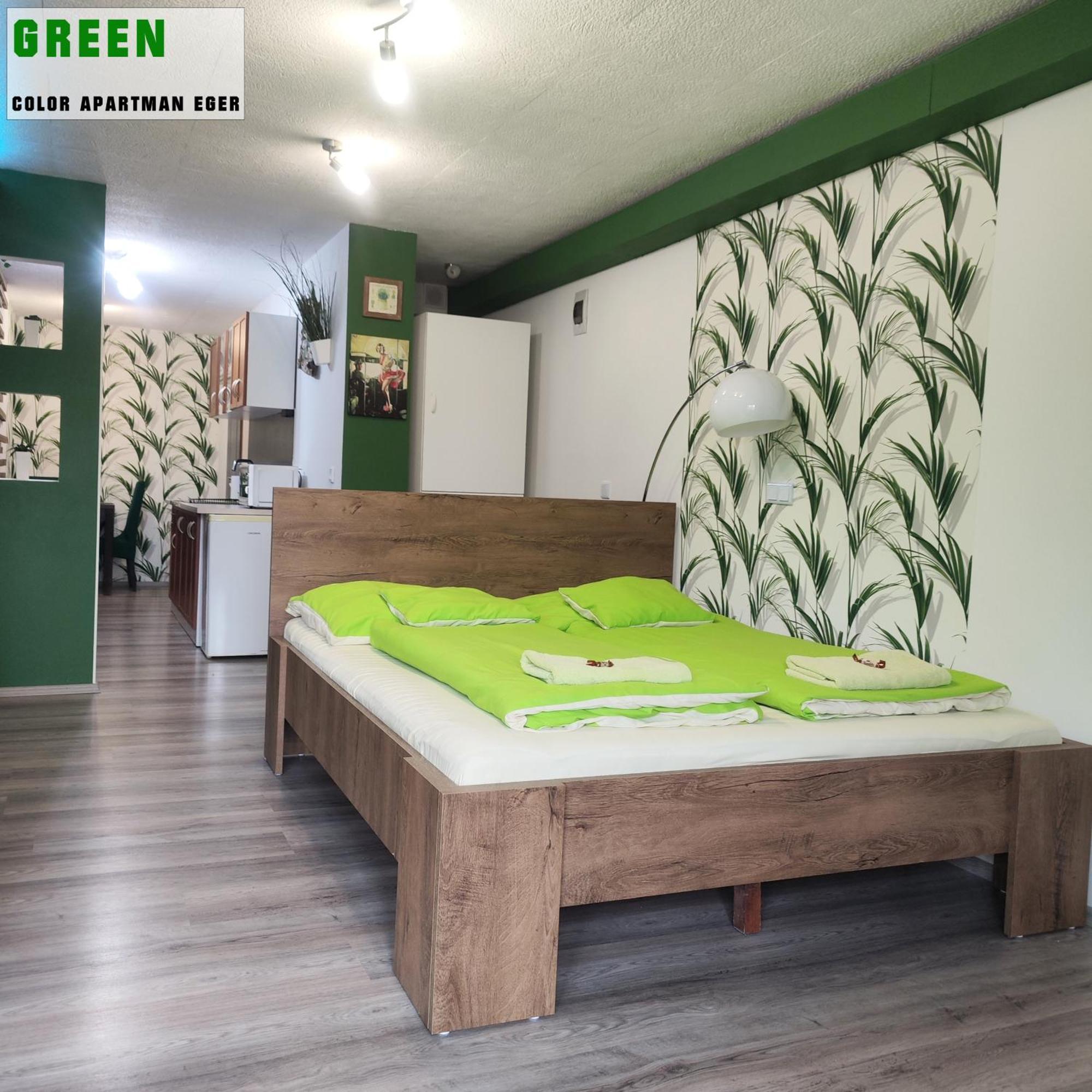 Color Apartmanok Eger Luaran gambar