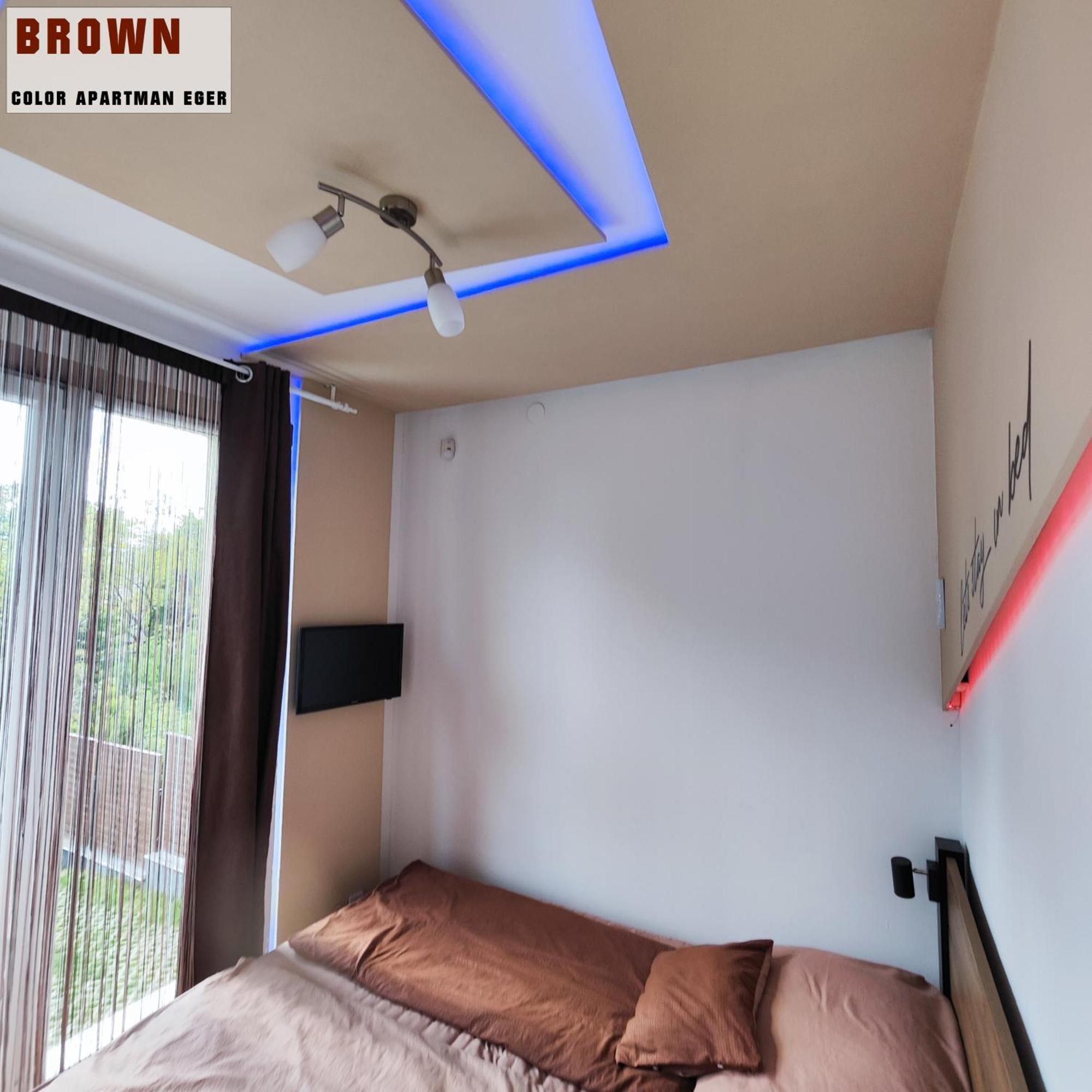 Color Apartmanok Eger Luaran gambar